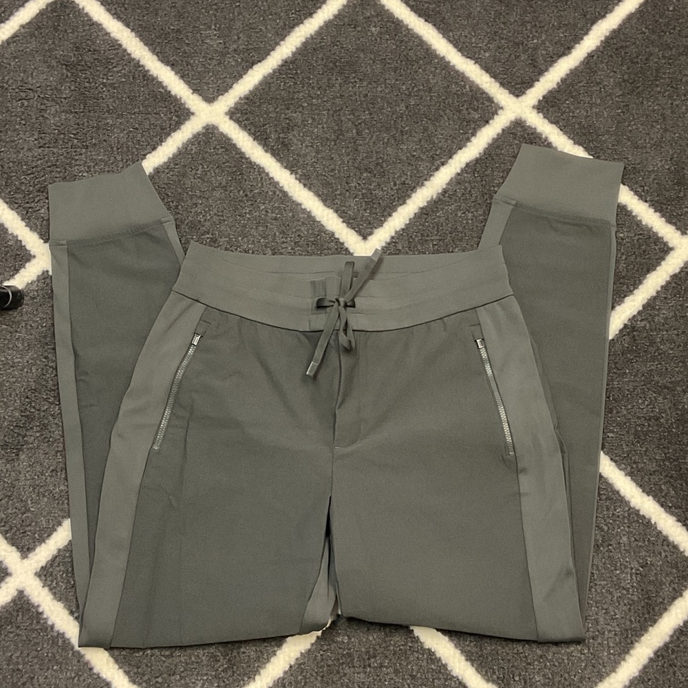 Athleta size 8 pants new no tag